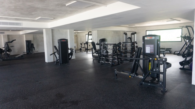 Gimnasio del complejo — zona común